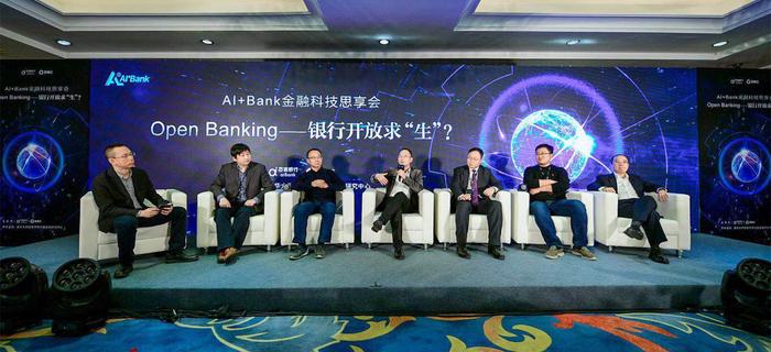 解析澳门博彩业发展趋势，迈向精准龙门之路的探讨,2025新澳门最精准正最精准龙门,深度解答解释落实